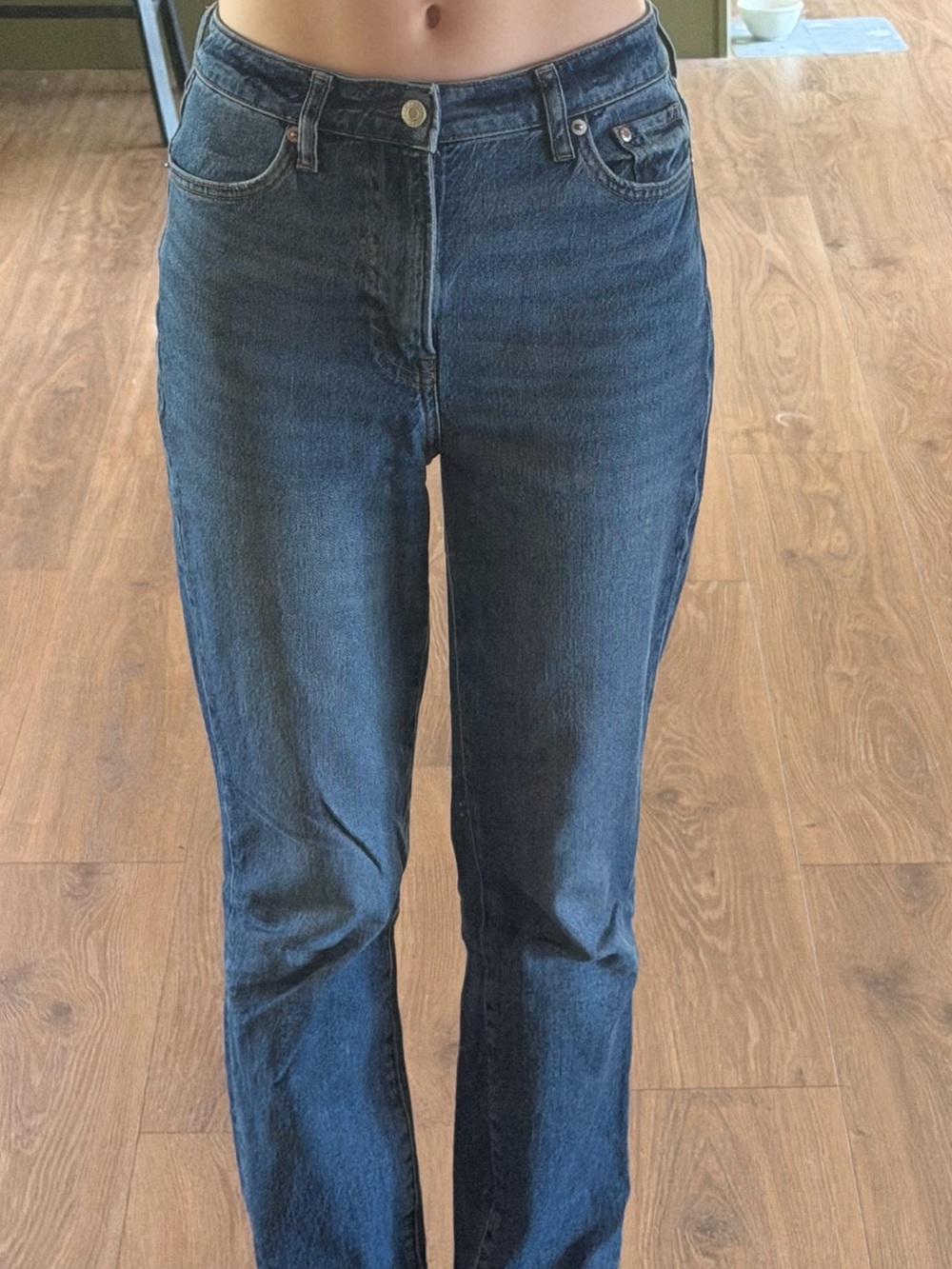 H&M Vintage Mom Jeans – Ultra High Waist – Size US 4 / EUR 36